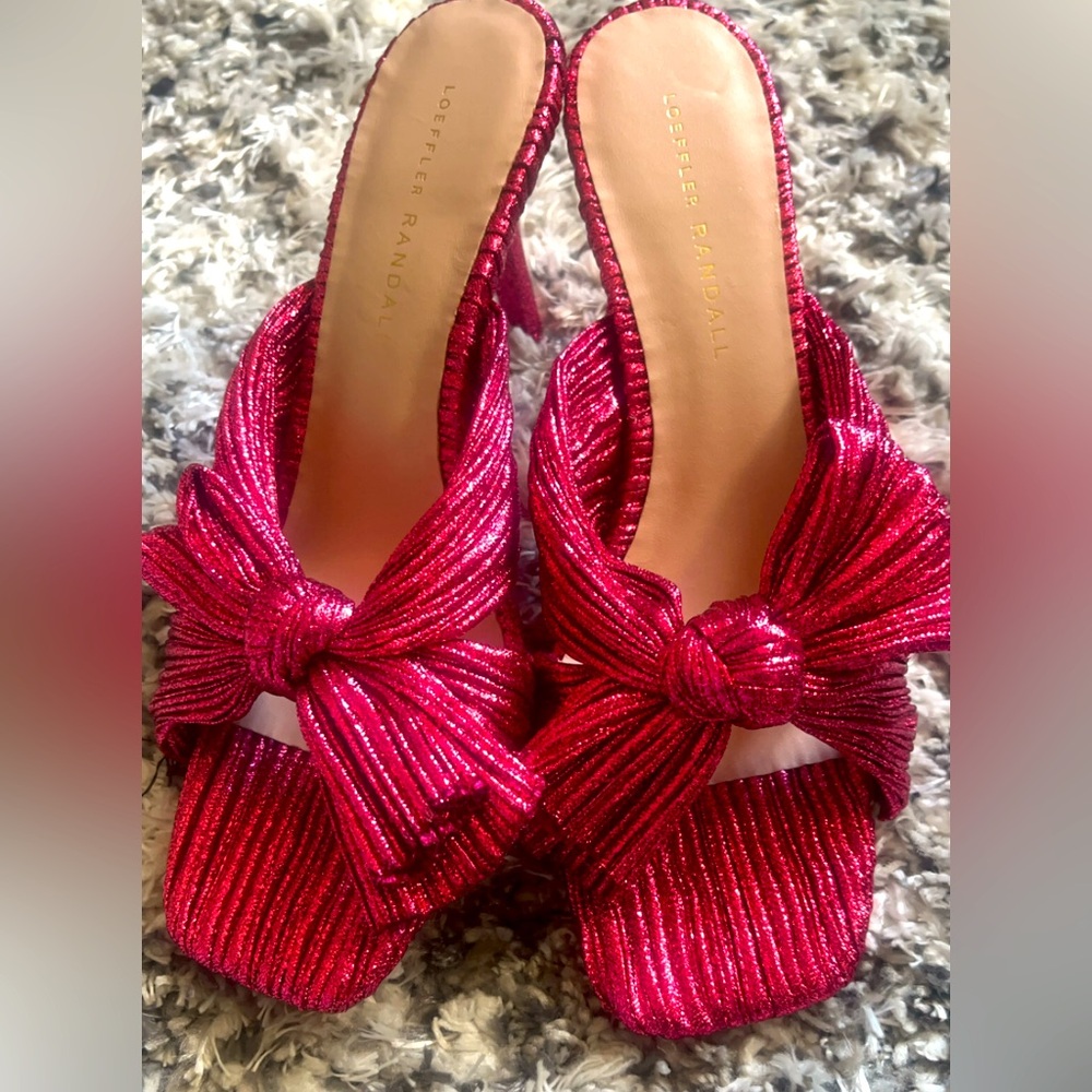 Pink shimmer herls